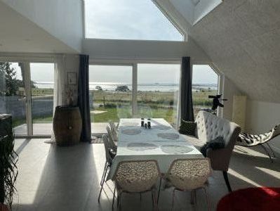 Fantastisches 250 m2 groes, neu renoviertes Luxus-Ferienhaus mit 180-Grad-Meerblick